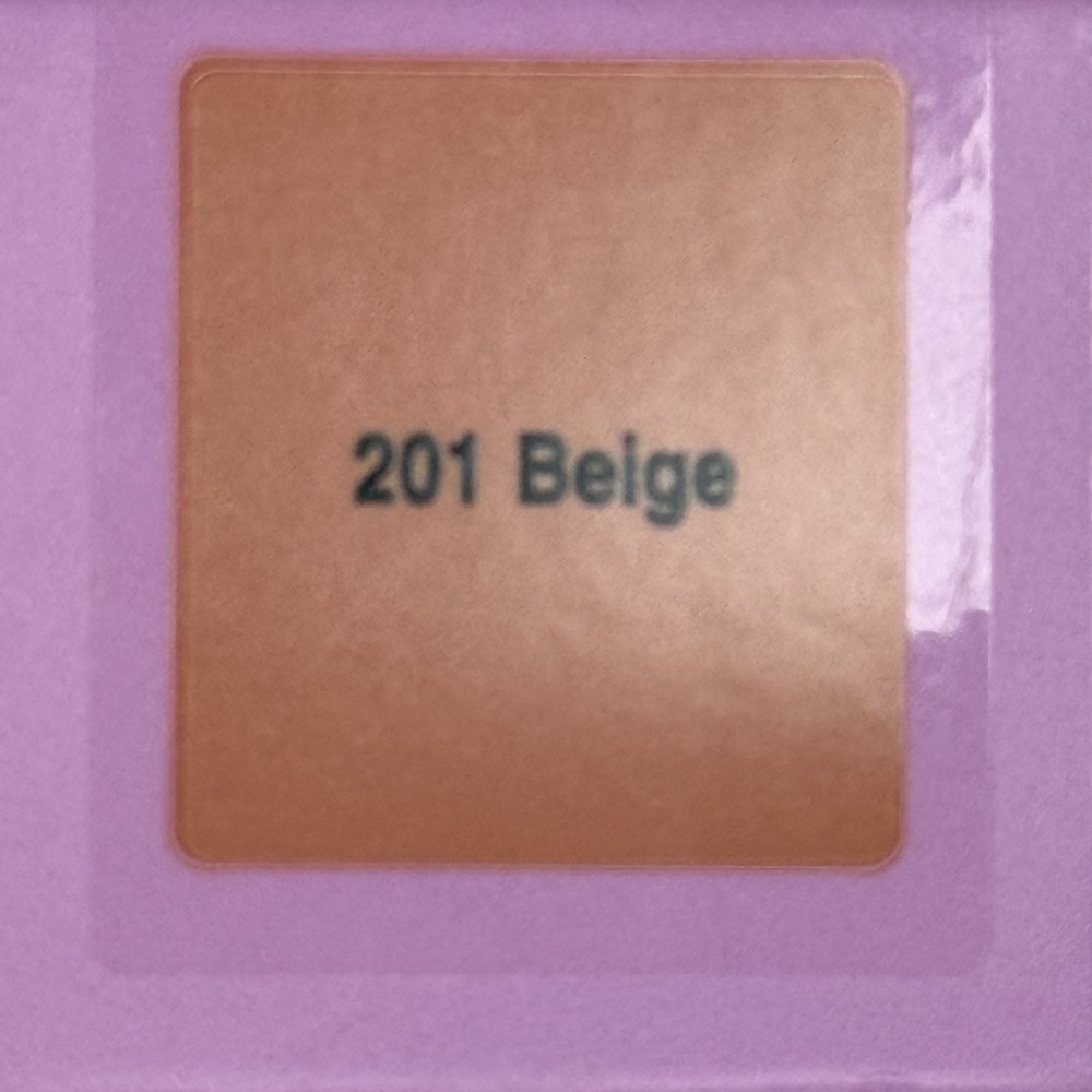 Amway Artistry Ever Perfect Longwearing Foundation 201 Beige Makeup - Picture 3 of 4
